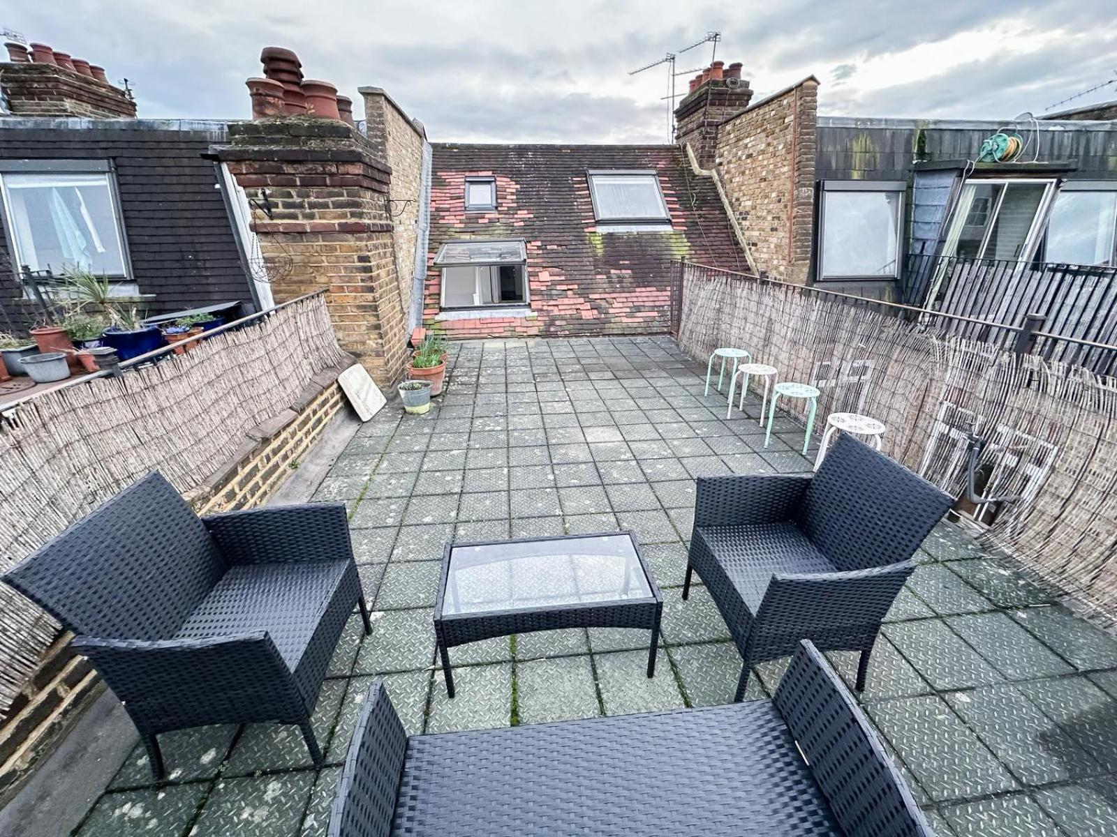 Lovely 3 Bedroom Maisonette With Private Roof Terrace In Hammersmith London Exterior photo